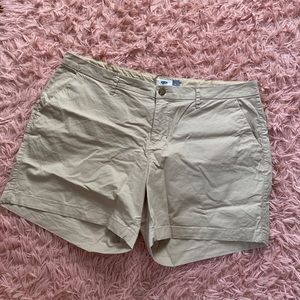 Womens Old Navy size 16 khaki shorts